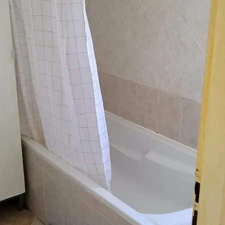 Apparemment Vue Бандоль
